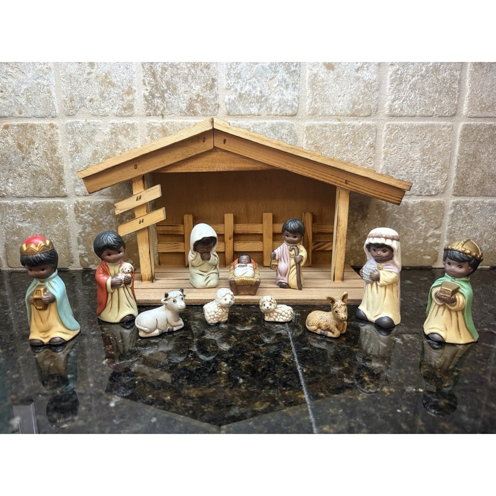 12 pc Porcelain Bisque African American Nativity Set & Crèche Christmas Jesus